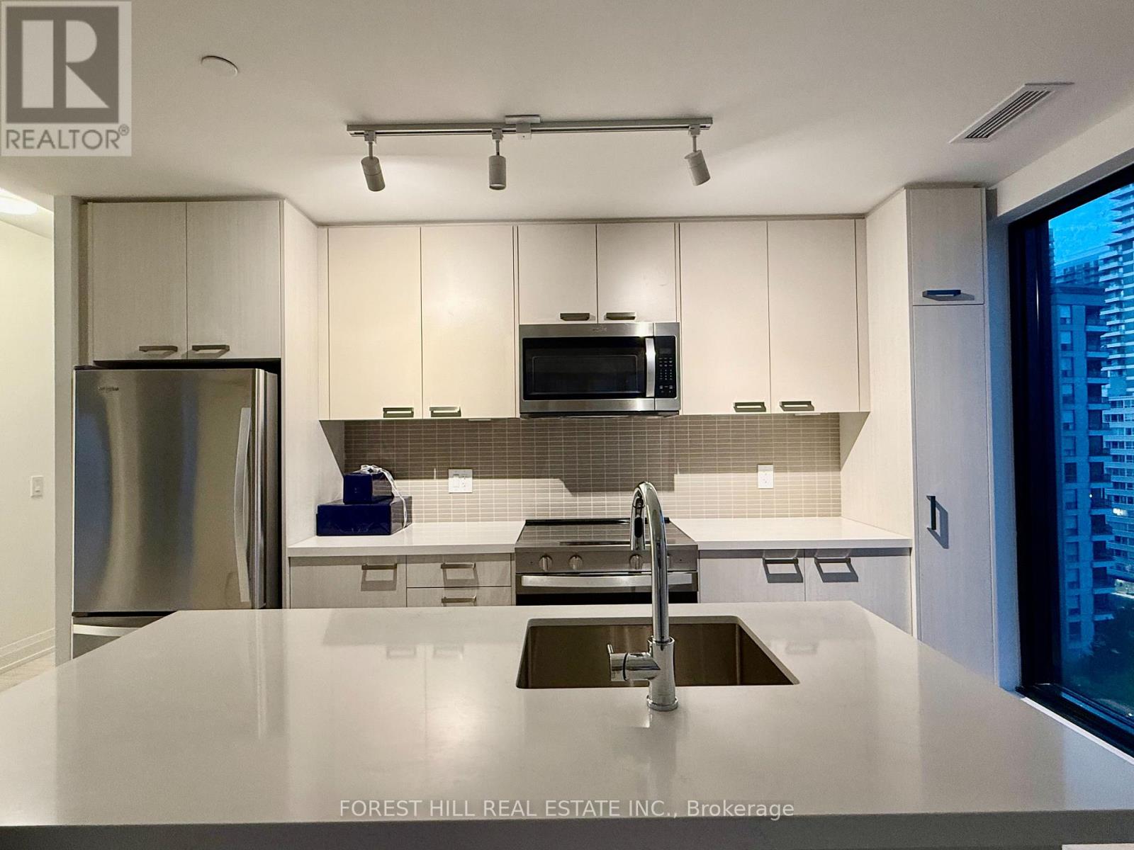 903 - 20 Soudan Avenue, Toronto, Ontario  M4S 1W2 - Photo 6 - C12481503