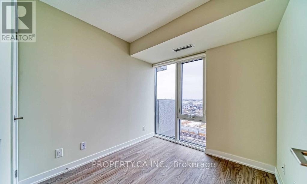 914 - 38 Monte Kwinter Court, Toronto, Ontario  M3H 0E2 - Photo 5 - C12481517