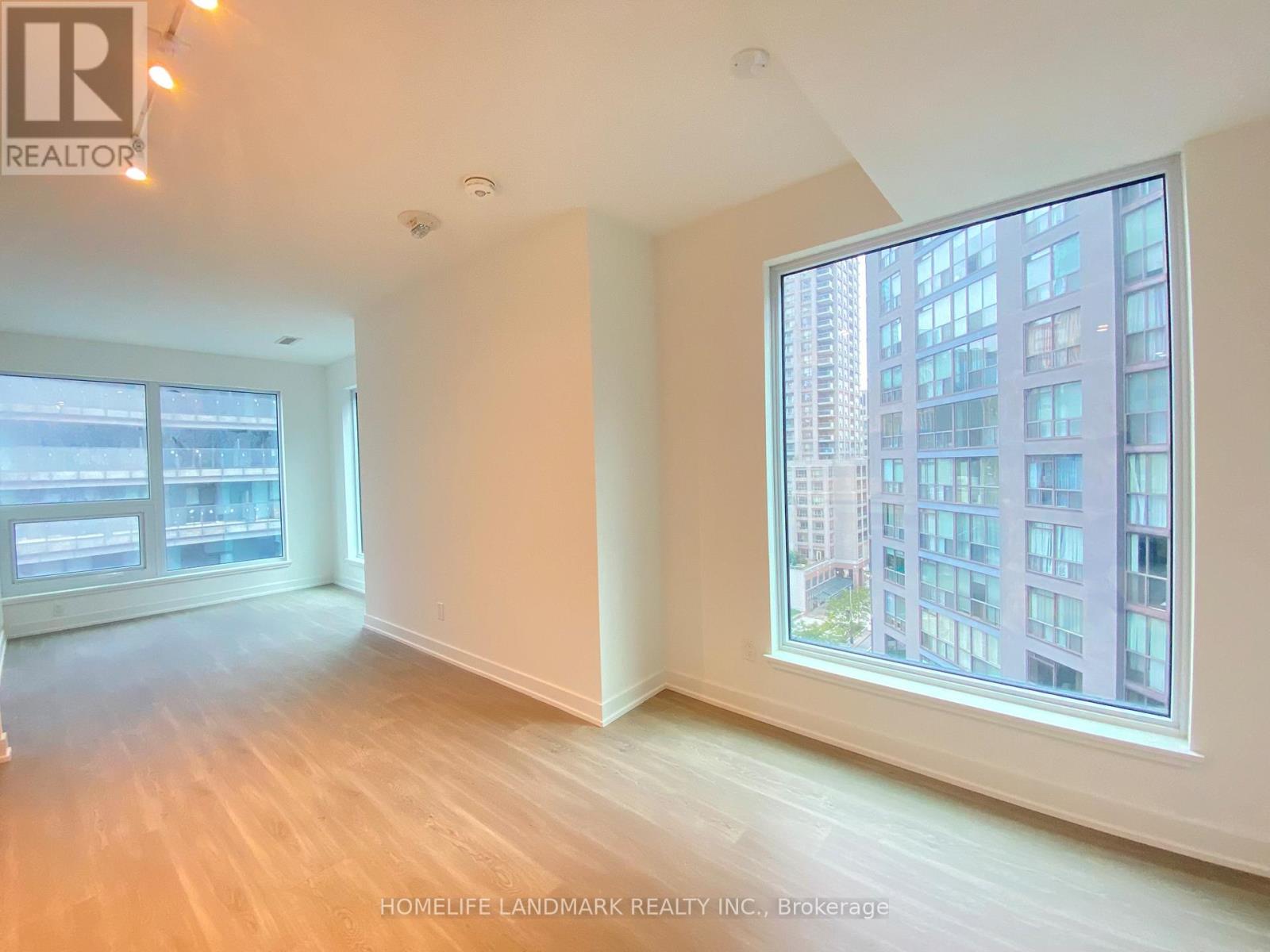 910 - 8 Wellesley Street W, Toronto, Ontario  M4Y 0J5 - Photo 9 - C12481523