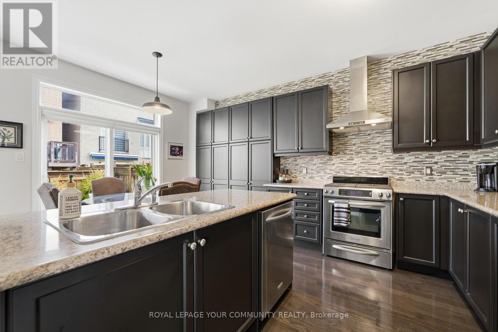 76 Mary Ellen Baker Crescent, Vaughan, Ontario  L4J 0G4 - Photo 7 - N12480772
