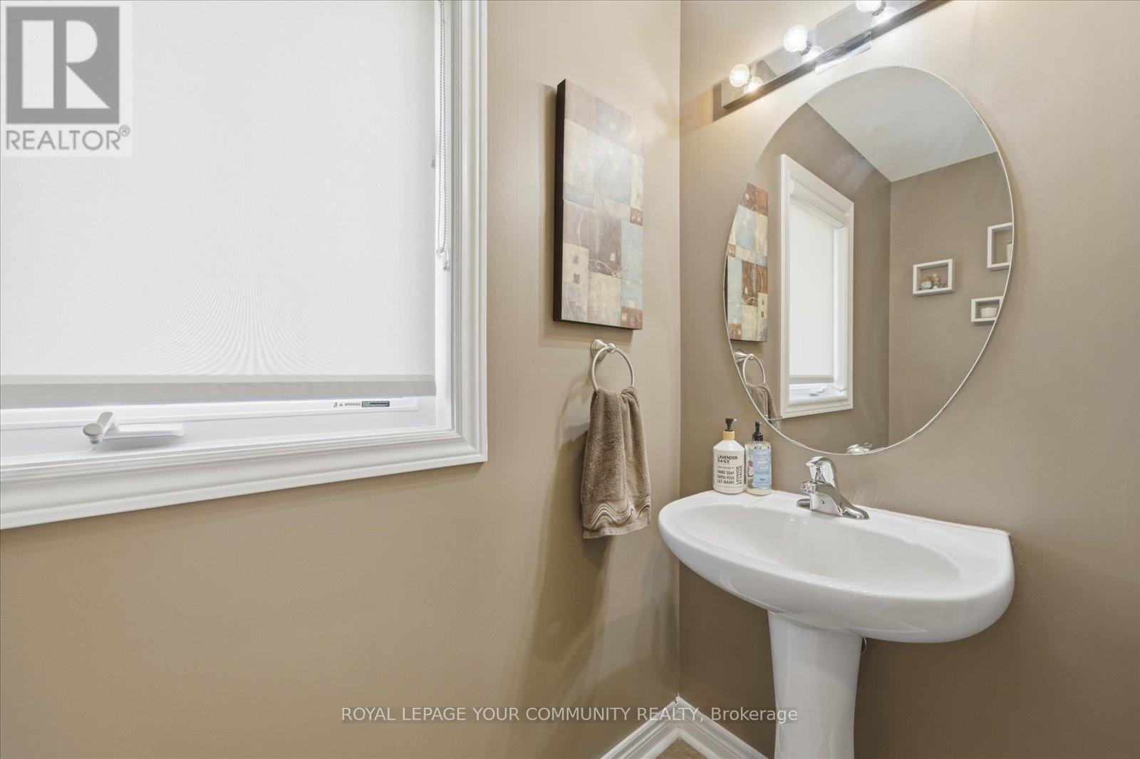 76 Mary Ellen Baker Crescent, Vaughan, Ontario  L4J 0G4 - Photo 9 - N12480772