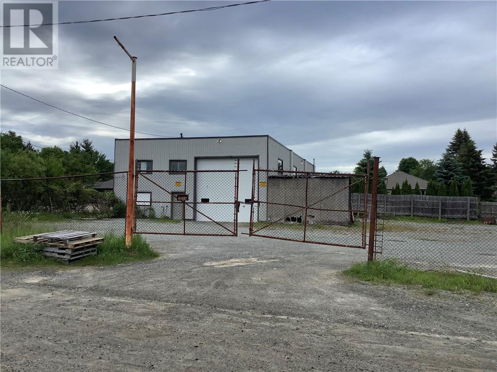 2280 Celine Street, Sudbury, Ontario P3E 0C9 - Photo 12 - 2125377