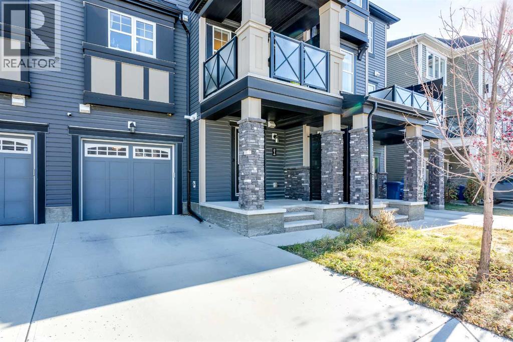 214 Hillcrest Gardens Sw, Airdrie, Alberta  T4B 4H8 - Photo 2 - A2265844