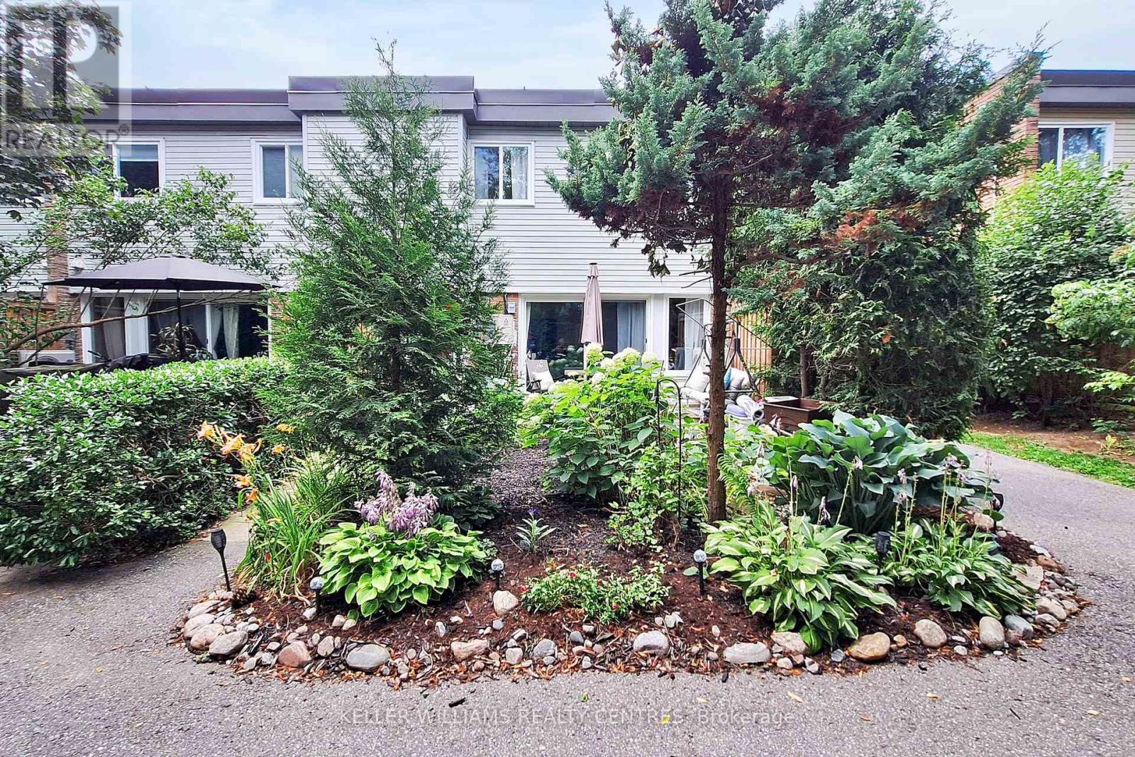 85 - 237 MILESTONE CRESCENT, Aurora, Ontario
