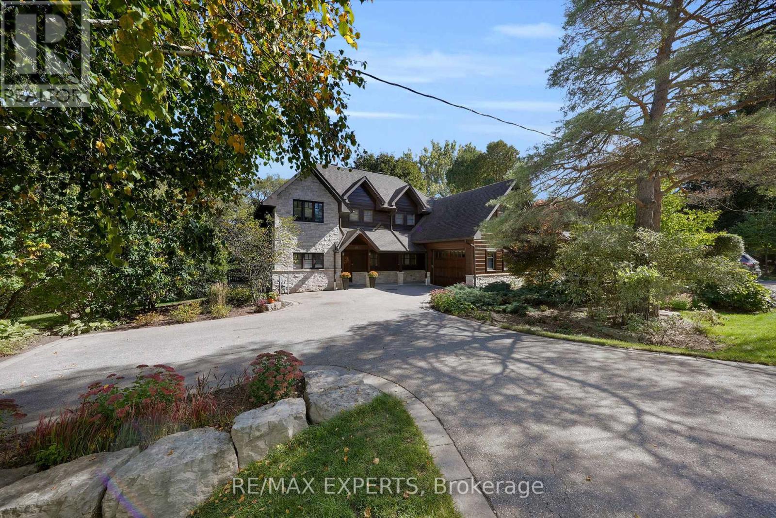 65 John Street, King, Ontario  L7B 1J6 - Photo 2 - N12481460