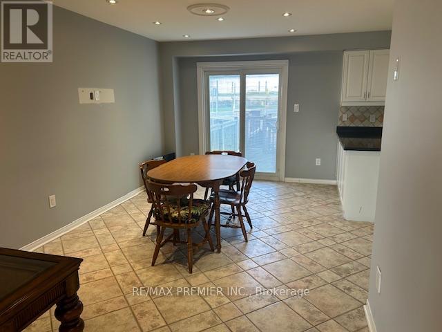 56 Isa Court, Vaughan, Ontario  L4H 1J4 - Photo 11 - N12481484