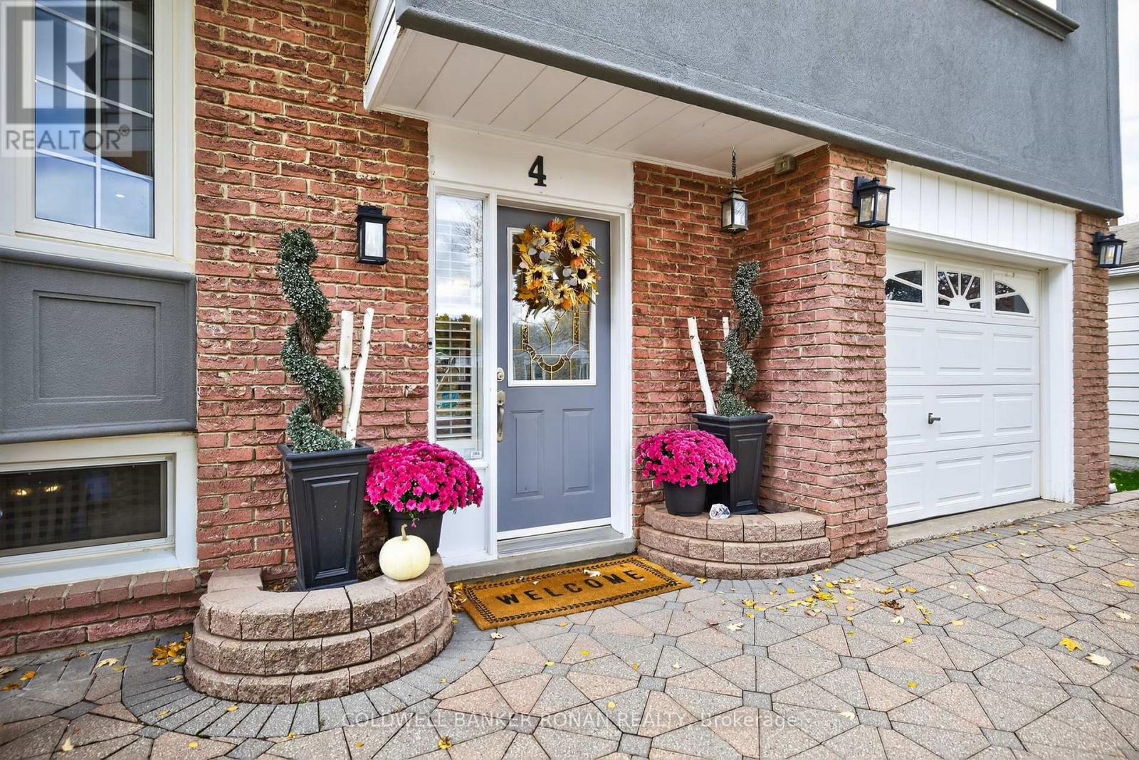 4 Thomas Street, New Tecumseth (Beeton), Ontario  L0G 1A0 - Photo 5 - N12481501