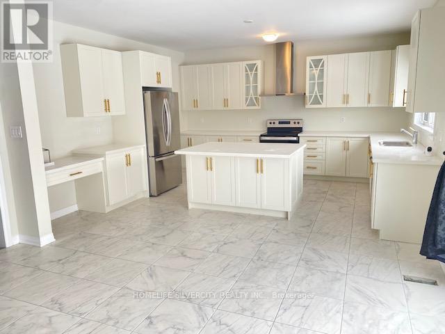1640 Webster Boulevard, Innisfil, Ontario  L9S 0P8 - Photo 2 - N12481515