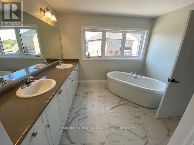 1640 Webster Boulevard, Innisfil, Ontario  L9S 0P8 - Photo 7 - N12481515