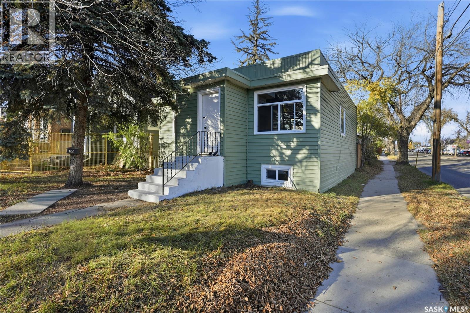 100 32nd STREET W, Saskatoon, Saskatchewan