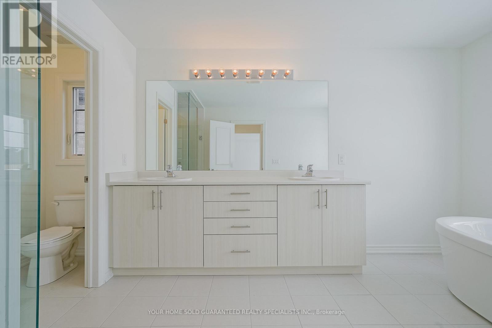 62 Calypso Avenue, Springwater, Ontario  L0L 1Y3 - Photo 11 - S12481433