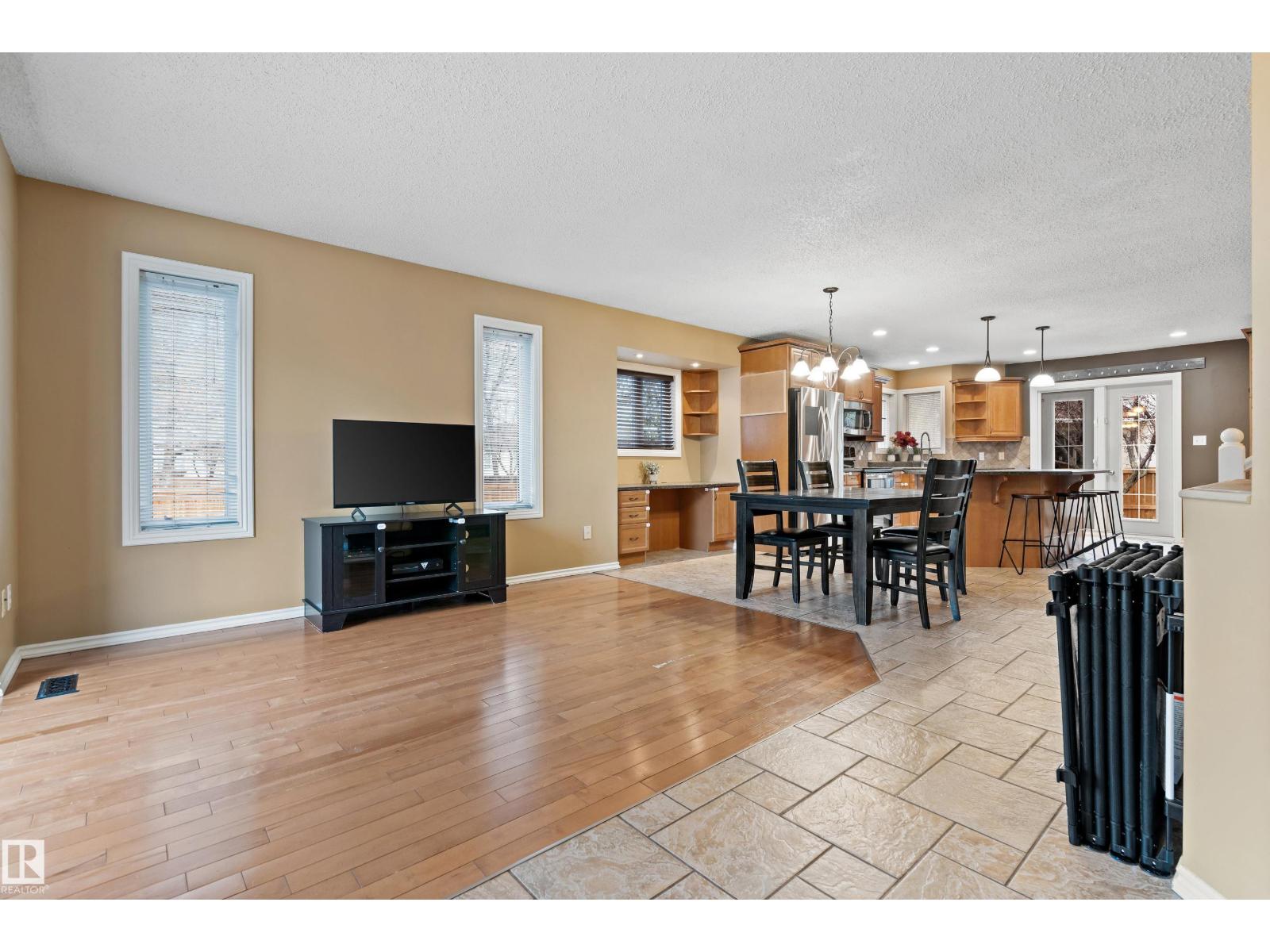 99 Arlington Dr, St. Albert, Alberta  T8N 5P4 - Photo 6 - E4463436