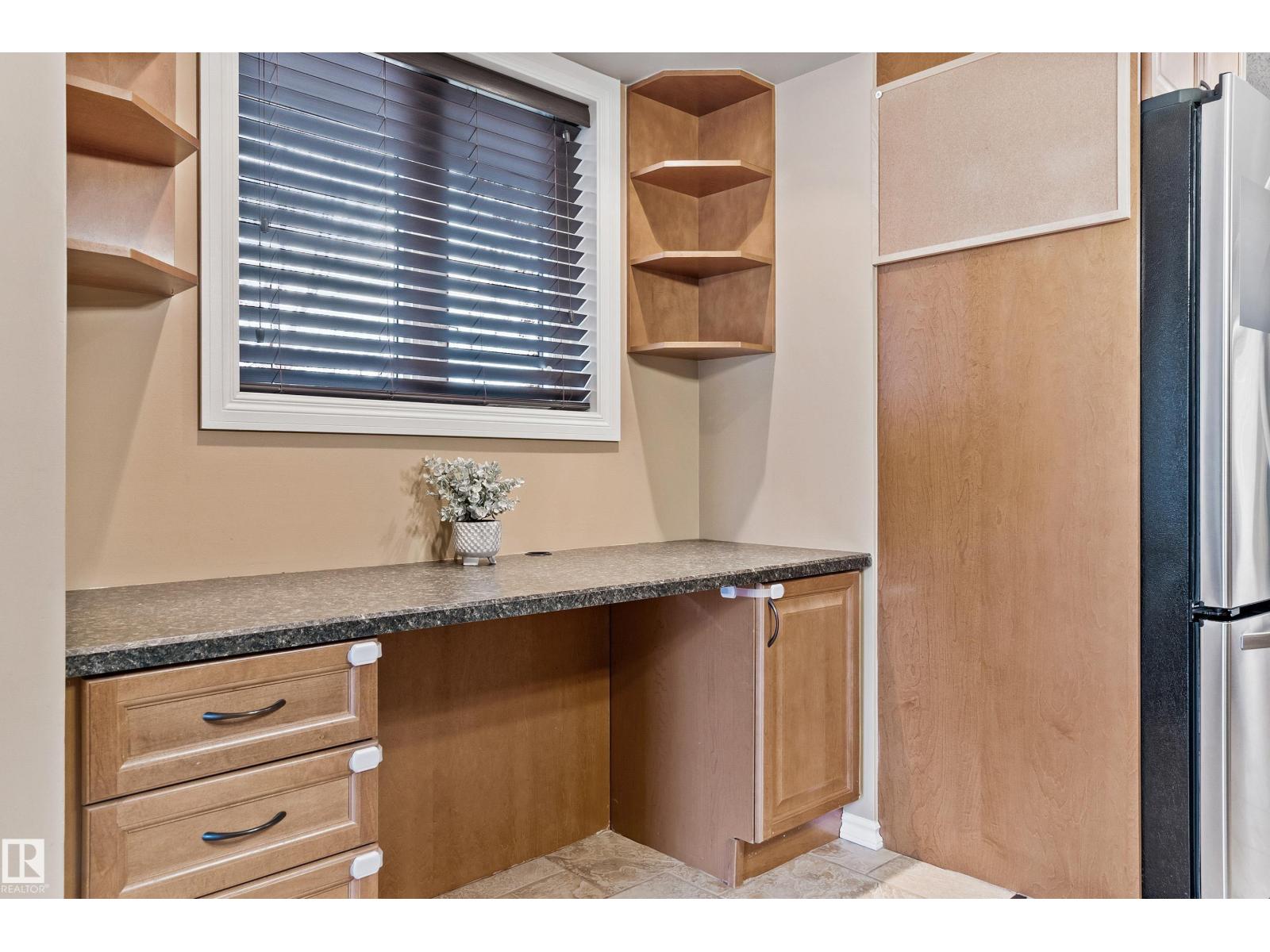 99 Arlington Dr, St. Albert, Alberta  T8N 5P4 - Photo 8 - E4463436