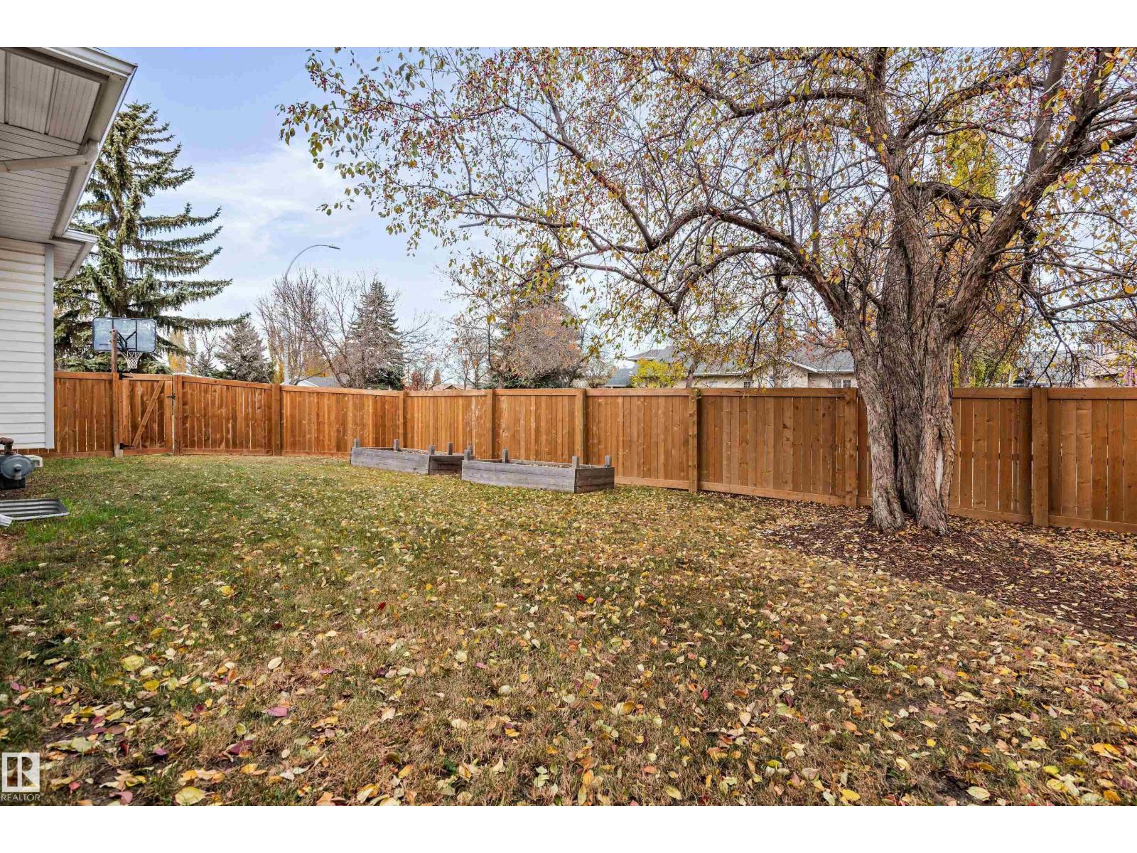 99 Arlington Dr, St. Albert, Alberta  T8N 5P4 - Photo 36 - E4463436