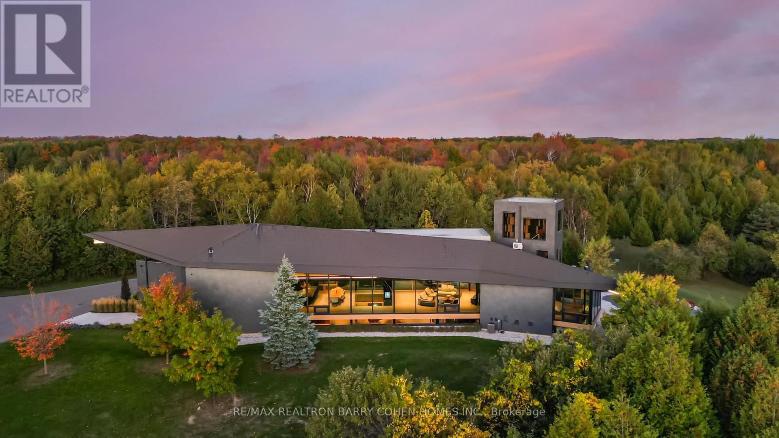 18754 Heart Lake Road, Caledon, Ontario  L7K 1Z7 - Photo 2 - W12481431