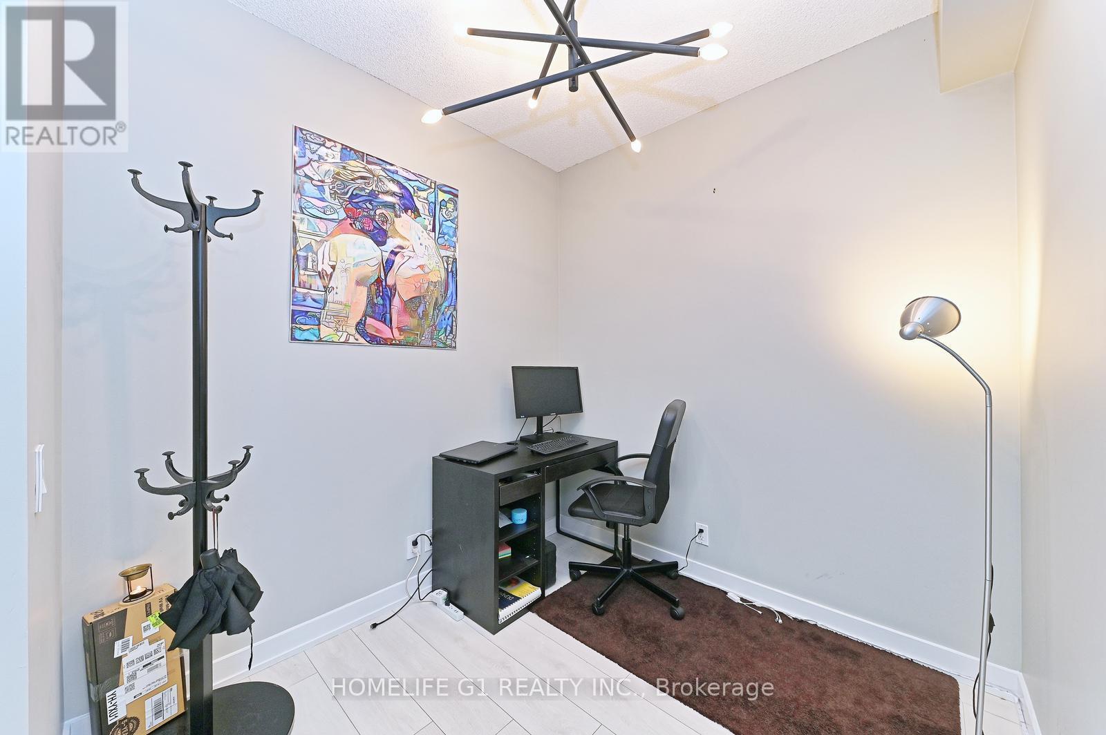 8 - 2212 Lakeshore Boulevard, Toronto, Ontario  M8V 0C2 - Photo 10 - W12481473