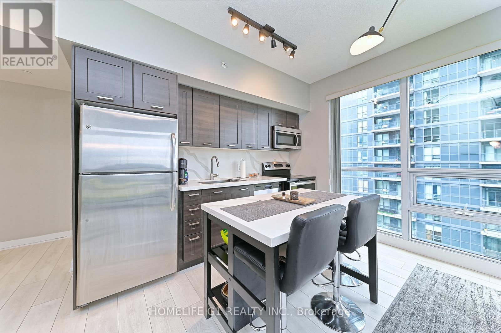 8 - 2212 Lakeshore Boulevard, Toronto, Ontario  M8V 0C2 - Photo 18 - W12481473