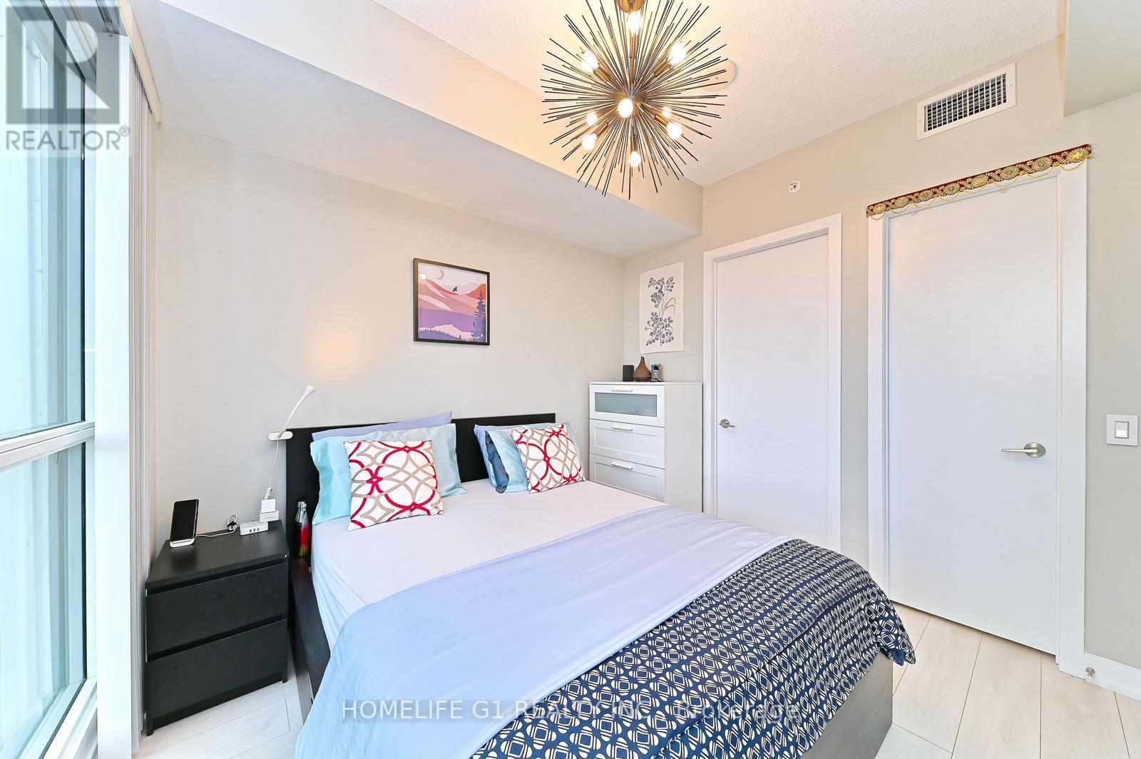 8 - 2212 Lakeshore Boulevard, Toronto, Ontario  M8V 0C2 - Photo 31 - W12481473