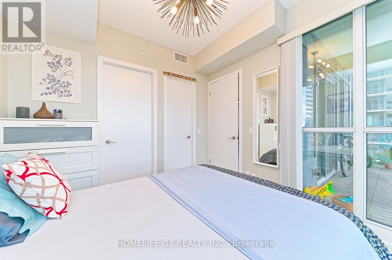 8 - 2212 Lakeshore Boulevard, Toronto, Ontario  M8V 0C2 - Photo 32 - W12481473
