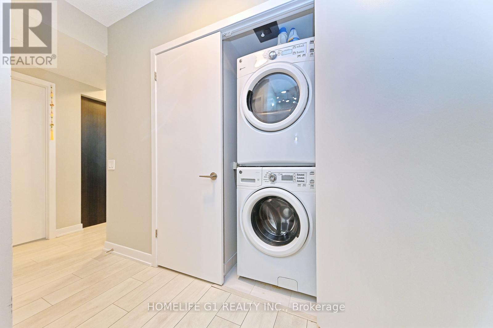 8 - 2212 Lakeshore Boulevard, Toronto, Ontario  M8V 0C2 - Photo 35 - W12481473