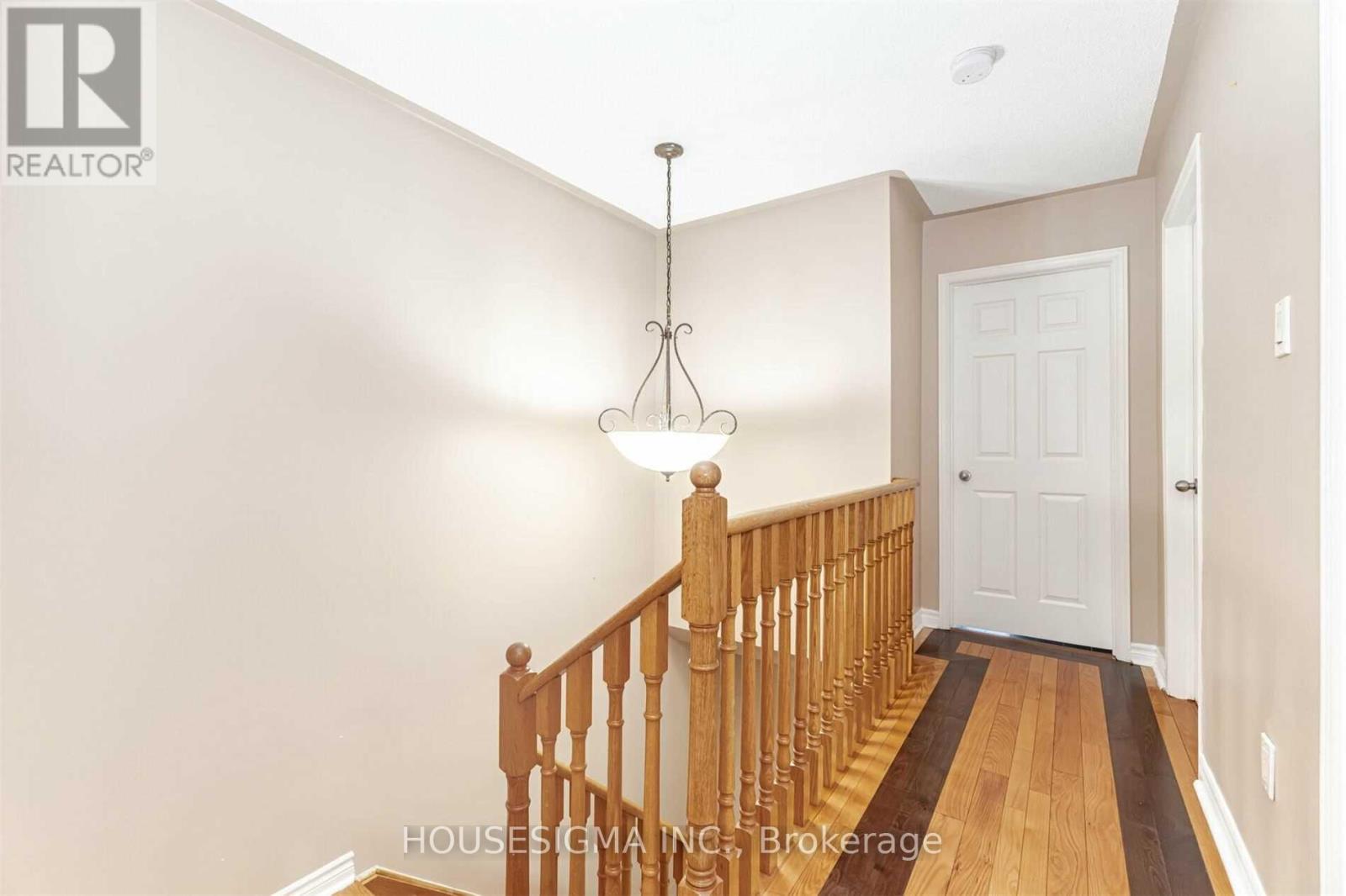 Upper - 10 Palmolive Street, Brampton, Ontario  L6R 1P4 - Photo 14 - W12481476