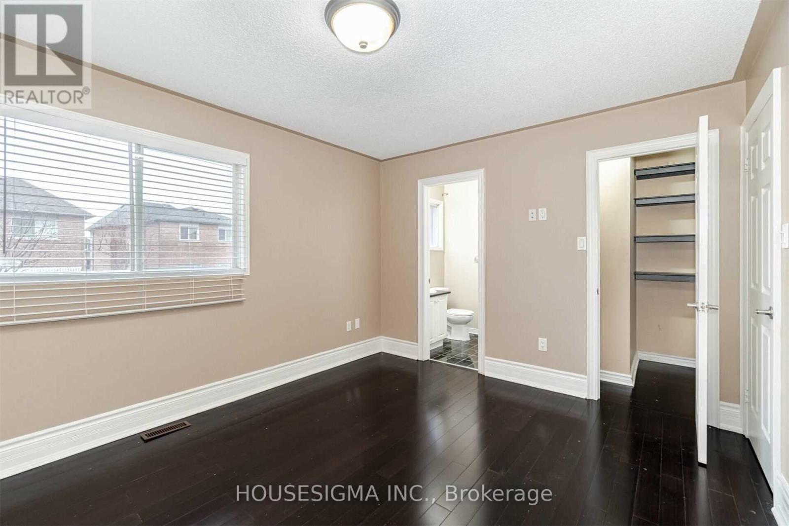 Upper - 10 Palmolive Street, Brampton, Ontario  L6R 1P4 - Photo 16 - W12481476