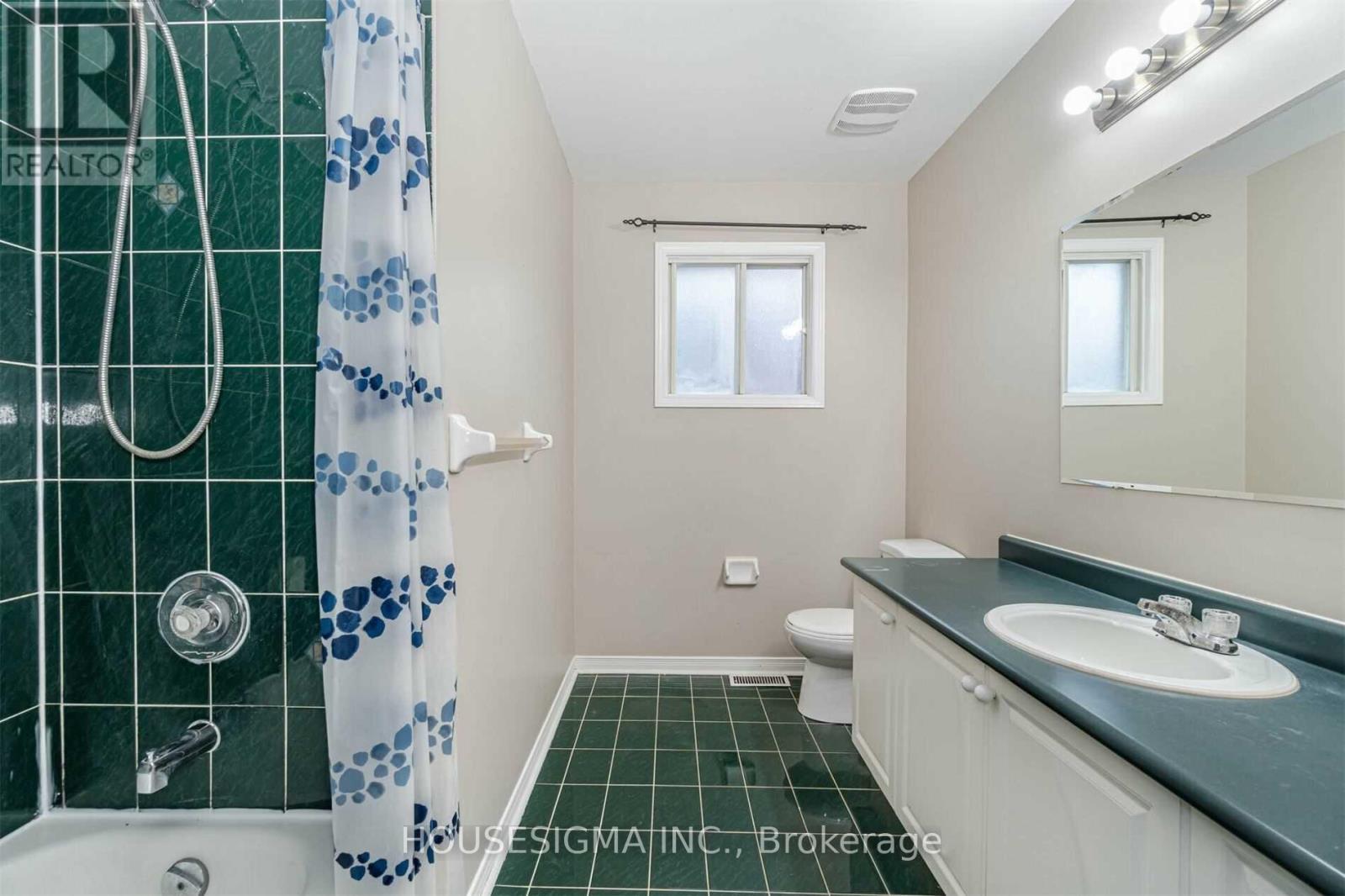 Upper - 10 Palmolive Street, Brampton, Ontario  L6R 1P4 - Photo 20 - W12481476