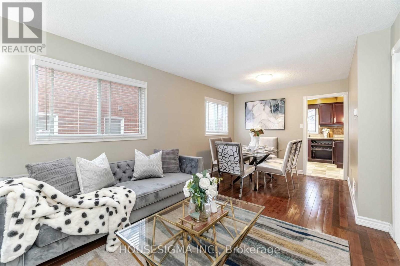 Upper - 10 Palmolive Street, Brampton, Ontario  L6R 1P4 - Photo 4 - W12481476
