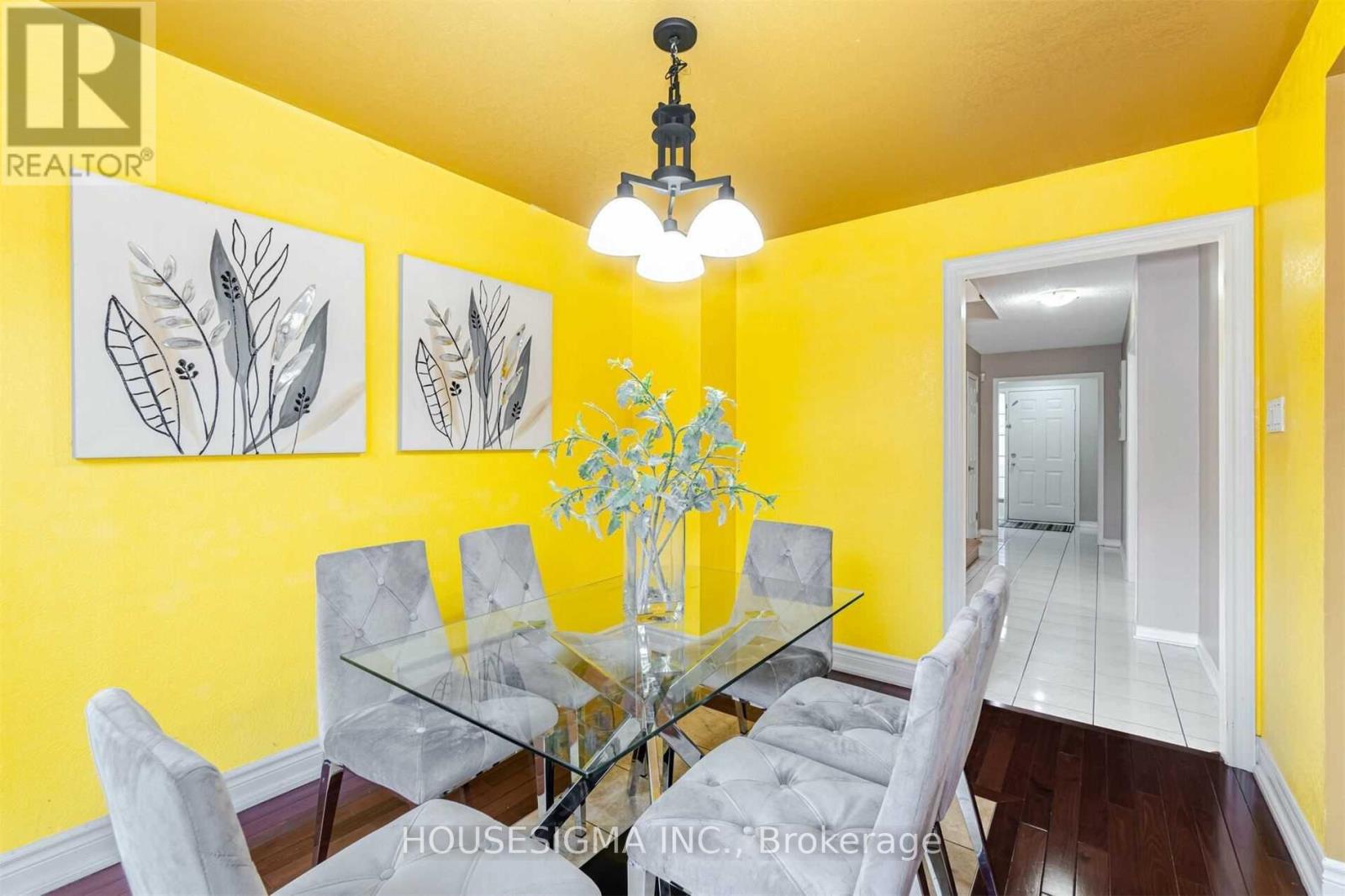 Upper - 10 Palmolive Street, Brampton, Ontario  L6R 1P4 - Photo 7 - W12481476