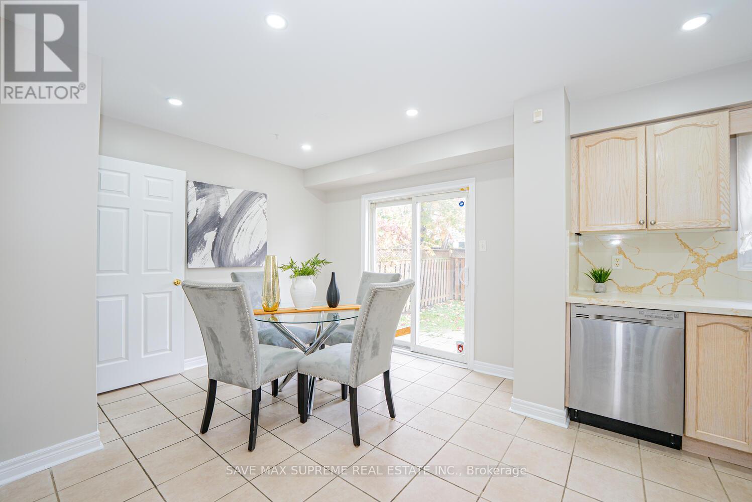 74 Ridgemore Crescent, Brampton, Ontario  L7A 2L5 - Photo 13 - W12481477