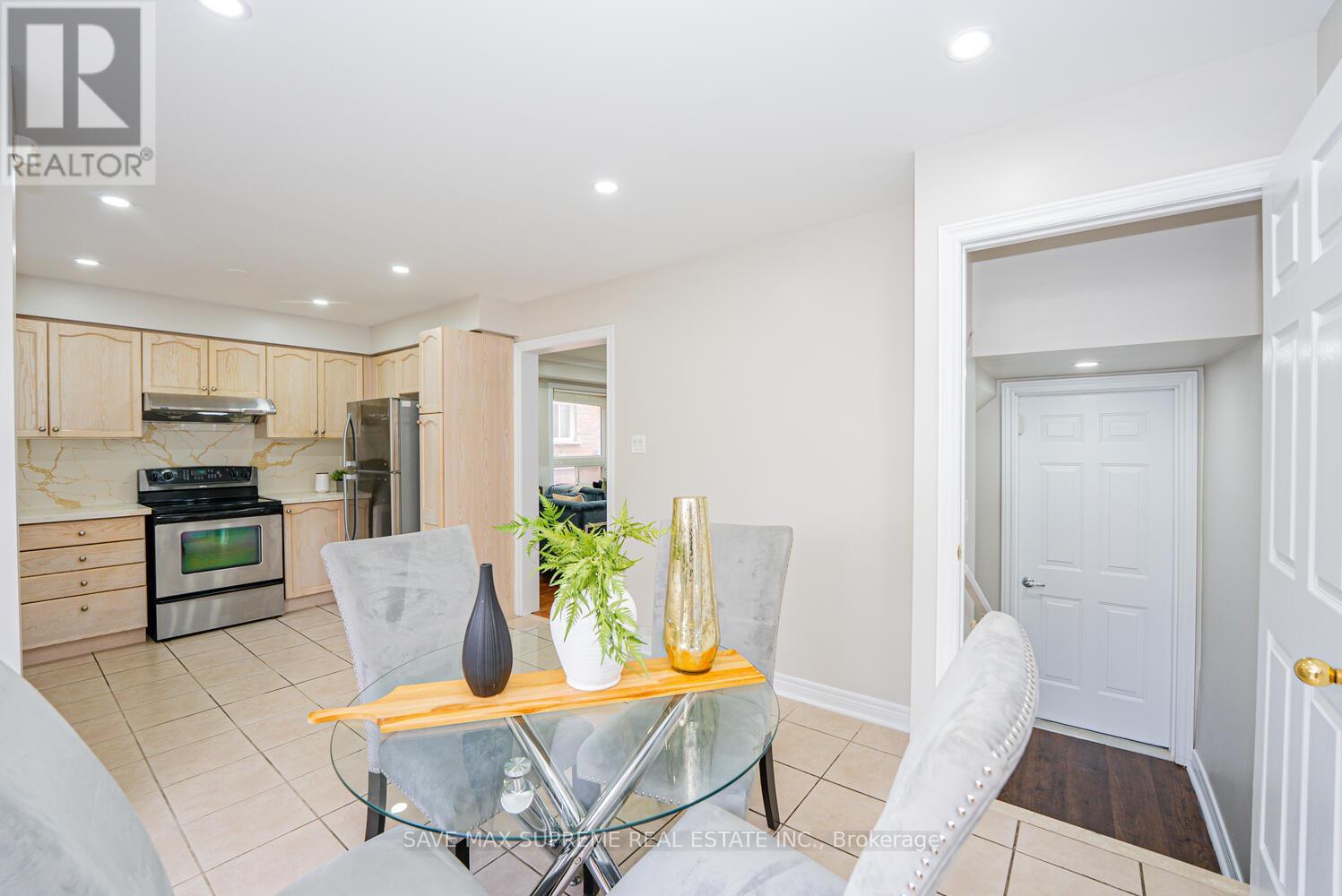 74 Ridgemore Crescent, Brampton, Ontario  L7A 2L5 - Photo 14 - W12481477
