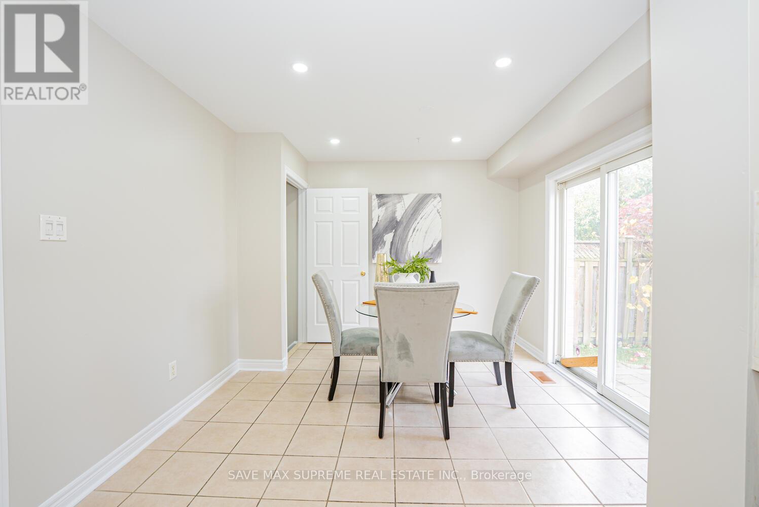 74 Ridgemore Crescent, Brampton, Ontario  L7A 2L5 - Photo 18 - W12481477