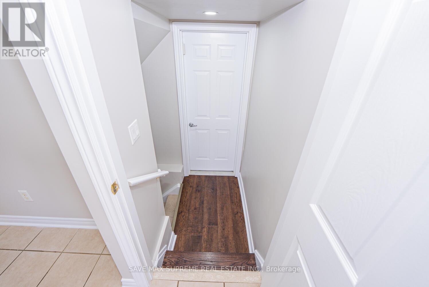 74 Ridgemore Crescent, Brampton, Ontario  L7A 2L5 - Photo 36 - W12481477