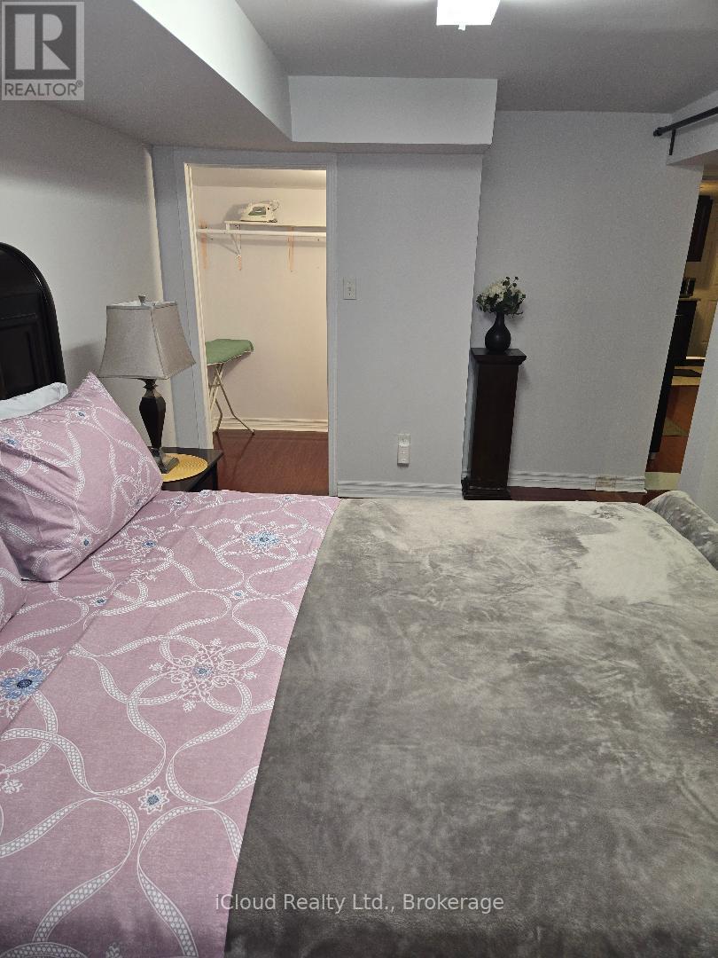 Basement - 1659 Summergrove Crescent, Mississauga, Ontario  L5M 3Z6 - Photo 10 - W12481482