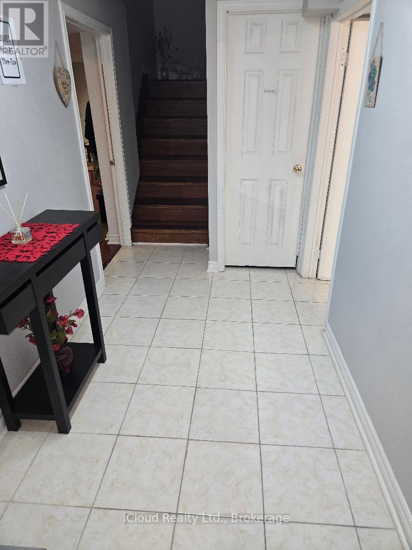 Basement - 1659 Summergrove Crescent, Mississauga, Ontario  L5M 3Z6 - Photo 3 - W12481482