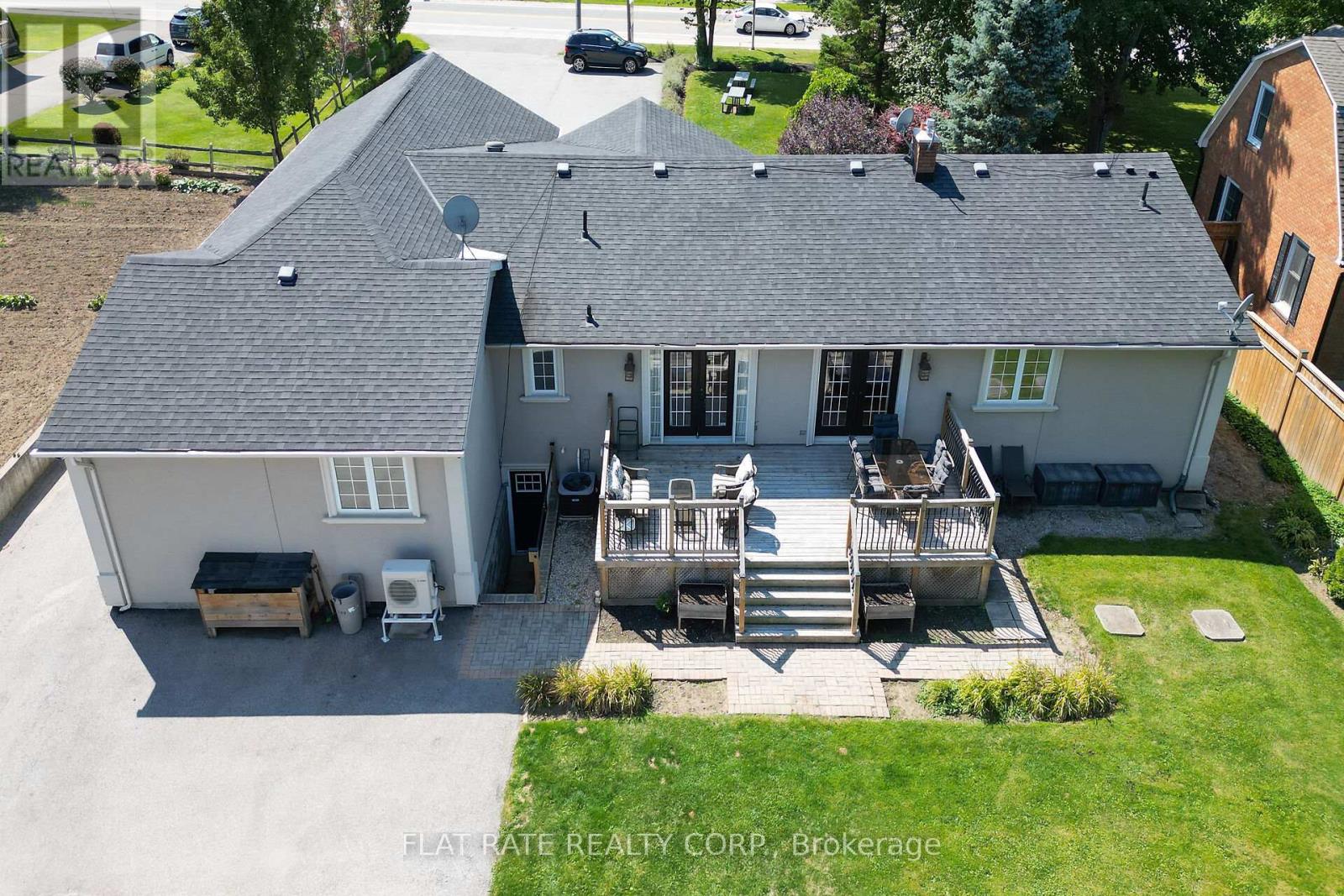 11269 Guelph Line, Milton, Ontario  L0P 1B0 - Photo 17 - W12481485
