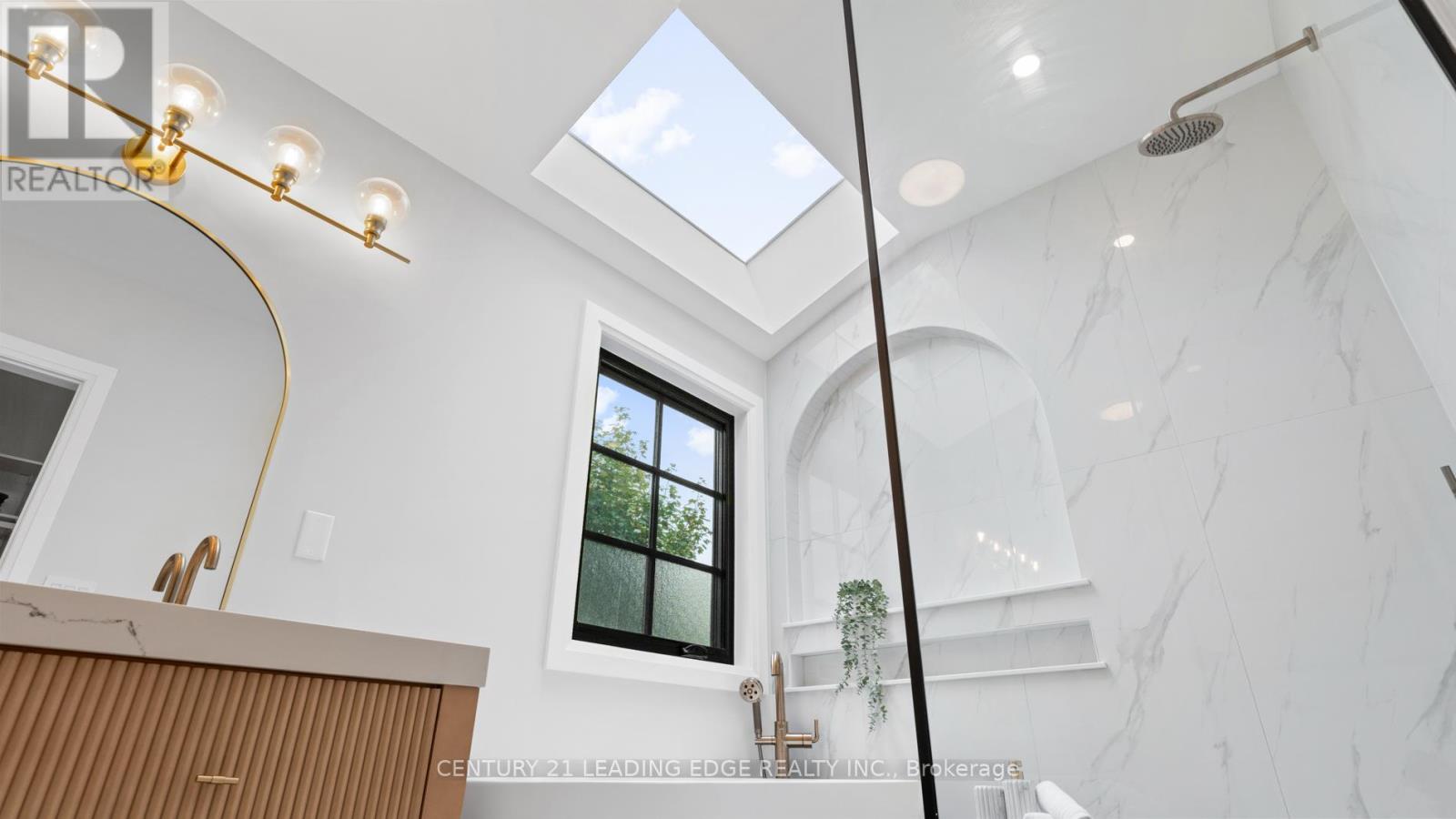 197 Glen Oak Drive N, Oakville, Ontario  L6K 2J3 - Photo 29 - W12481487