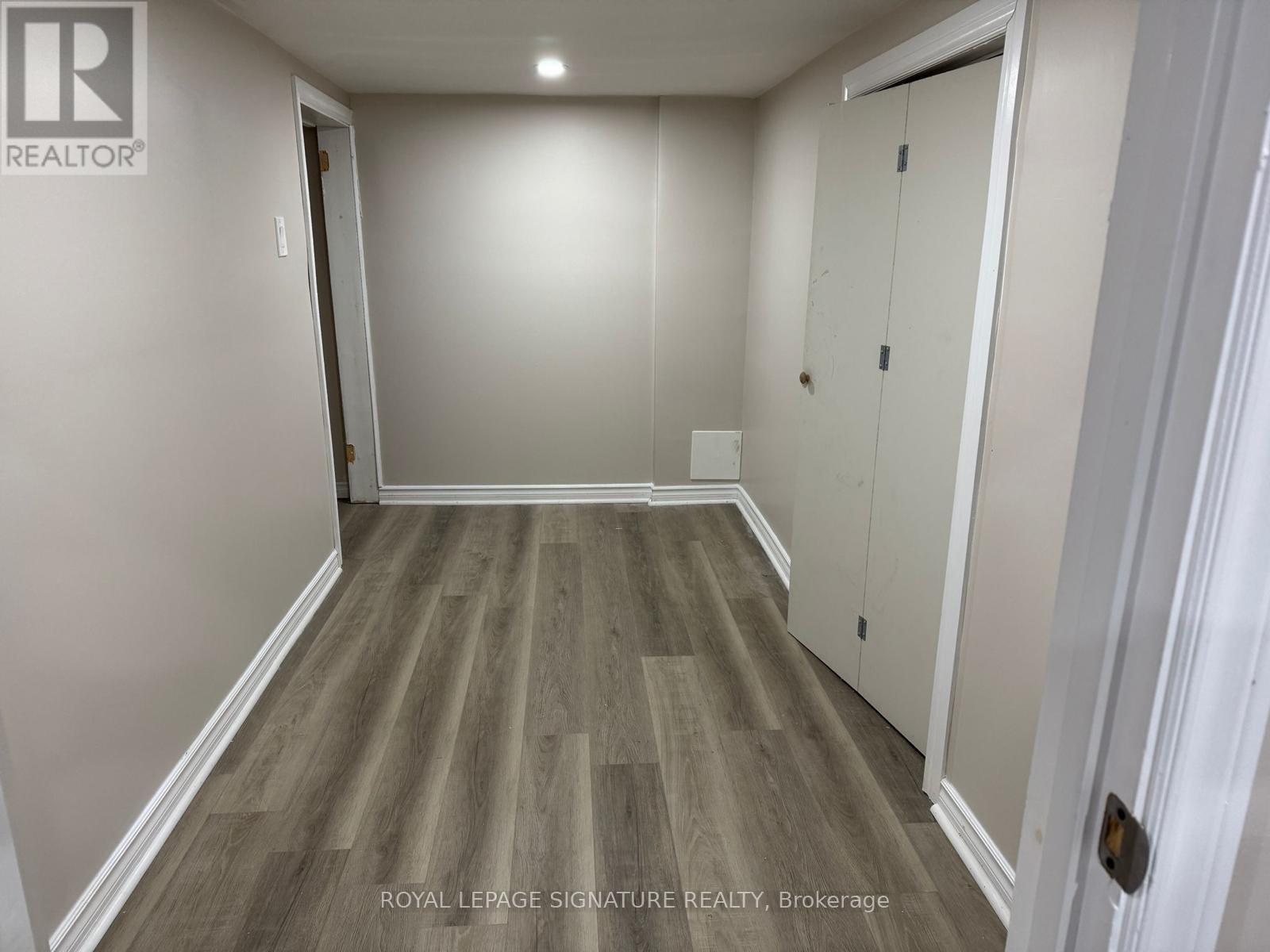 Bsmt - 39 Upper Canada Court, Halton Hills, Ontario  L7G 0L1 - Photo 5 - W12481497