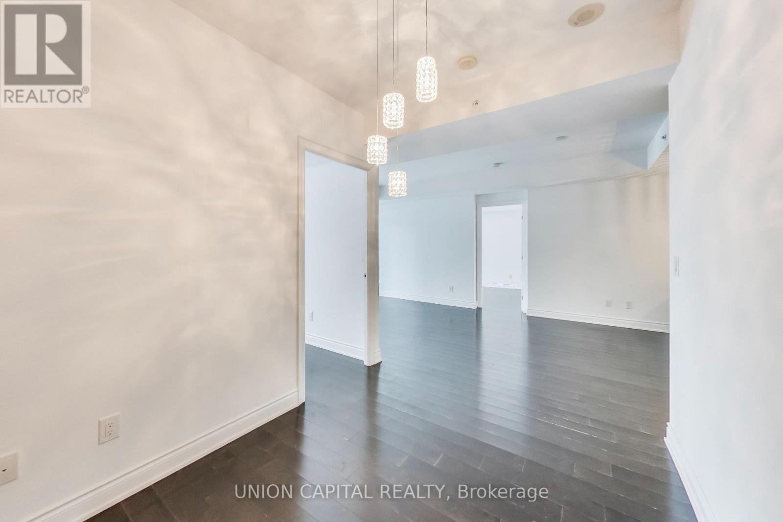 525 - 3500 Lakeshore Road W, Oakville, Ontario  L6L 0B4 - Photo 7 - W12481502