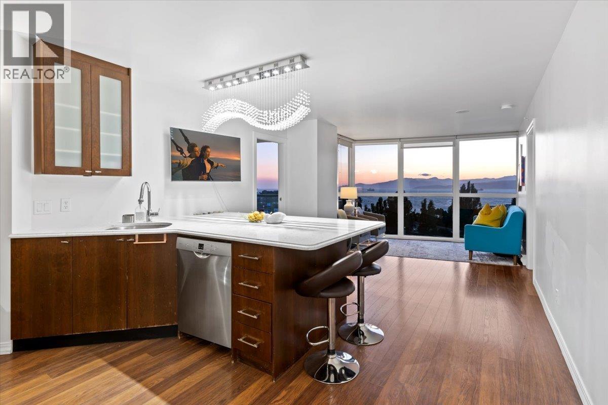 1401 907 Beach Avenue, Vancouver, British Columbia  V6Z 2R3 - Photo 2 - R3061781