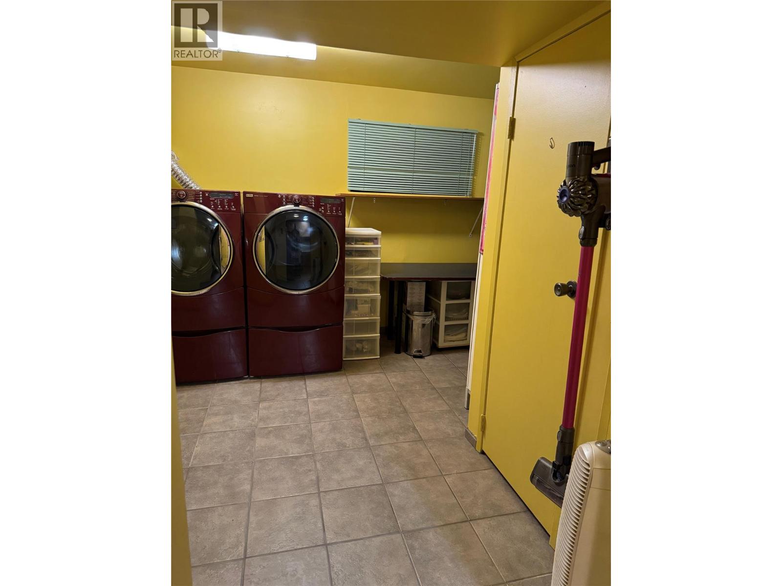 599 Clifton Road S, Kelowna, British Columbia  V1V 1A6 - Photo 23 - 10366236