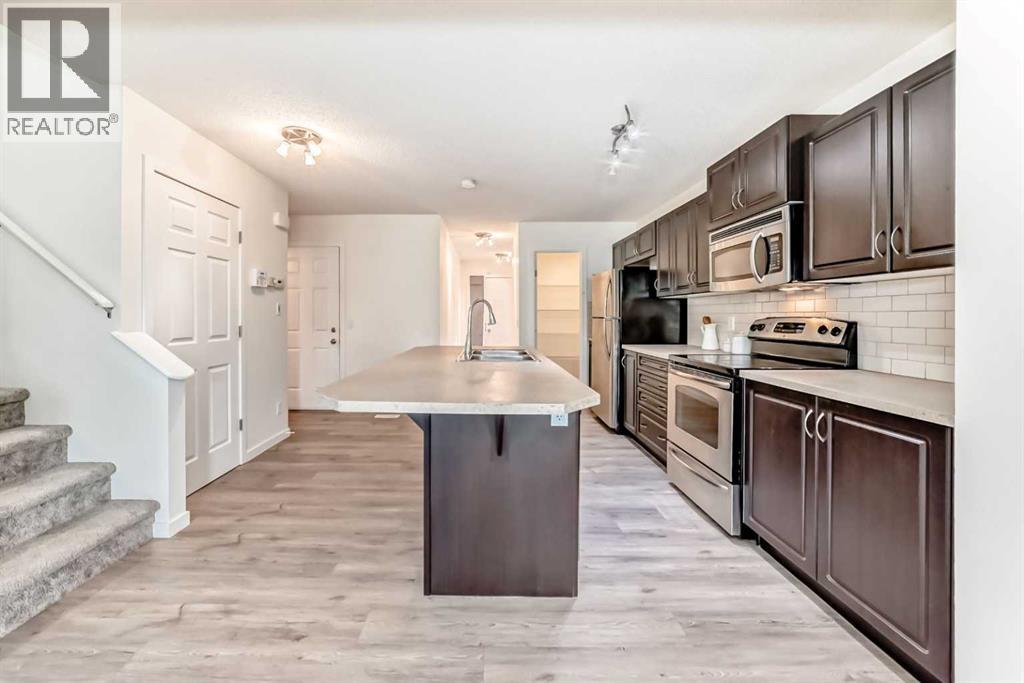 790 River Heights Crescent, Cochrane, Alberta  T4C 0J4 - Photo 2 - A2260778