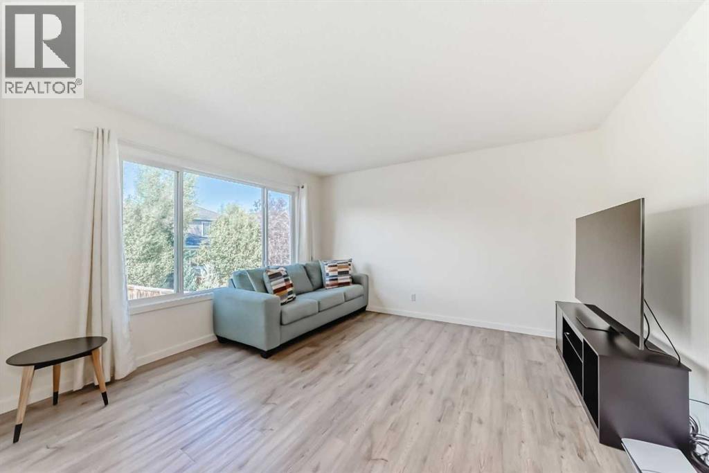 790 River Heights Crescent, Cochrane, Alberta  T4C 0J4 - Photo 11 - A2260778