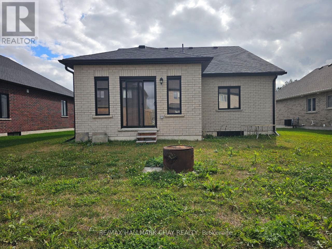 106 Emerson Way, West Grey, Ontario  N0G 1R0 - Photo 19 - X12481428