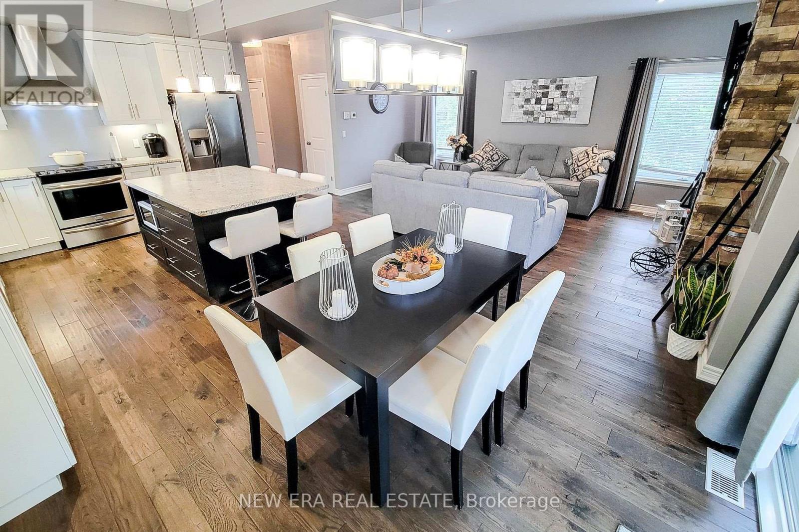 4274 Sixth Avenue, Niagara Falls, Ontario  L2E 4S8 - Photo 9 - X12481435