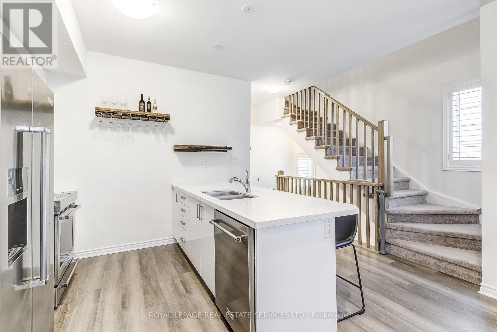 14 - 305 Garner Road W, Hamilton, Ontario  L9G 3K9 - Photo 13 - X12481458