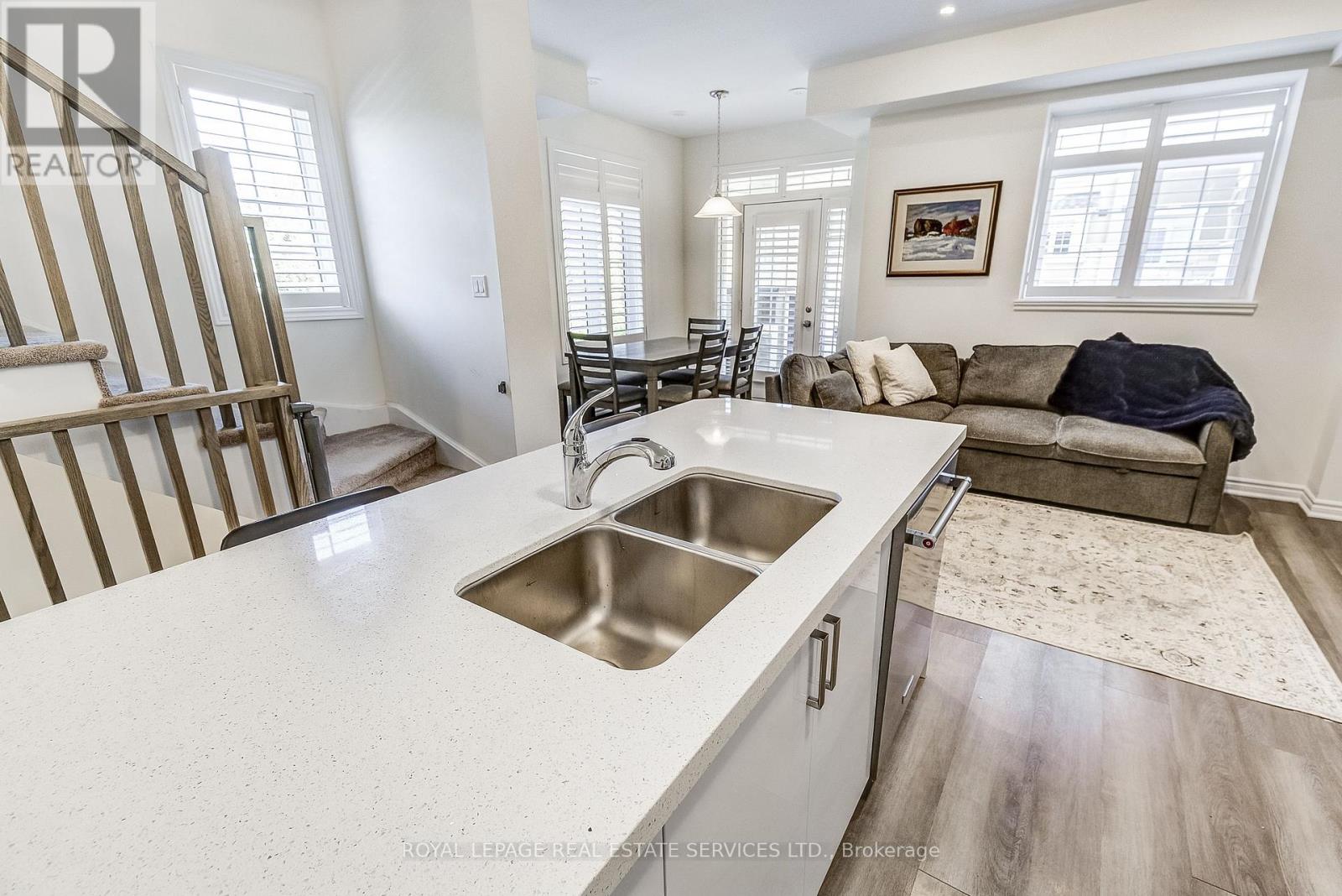 14 - 305 Garner Road W, Hamilton, Ontario  L9G 3K9 - Photo 16 - X12481458