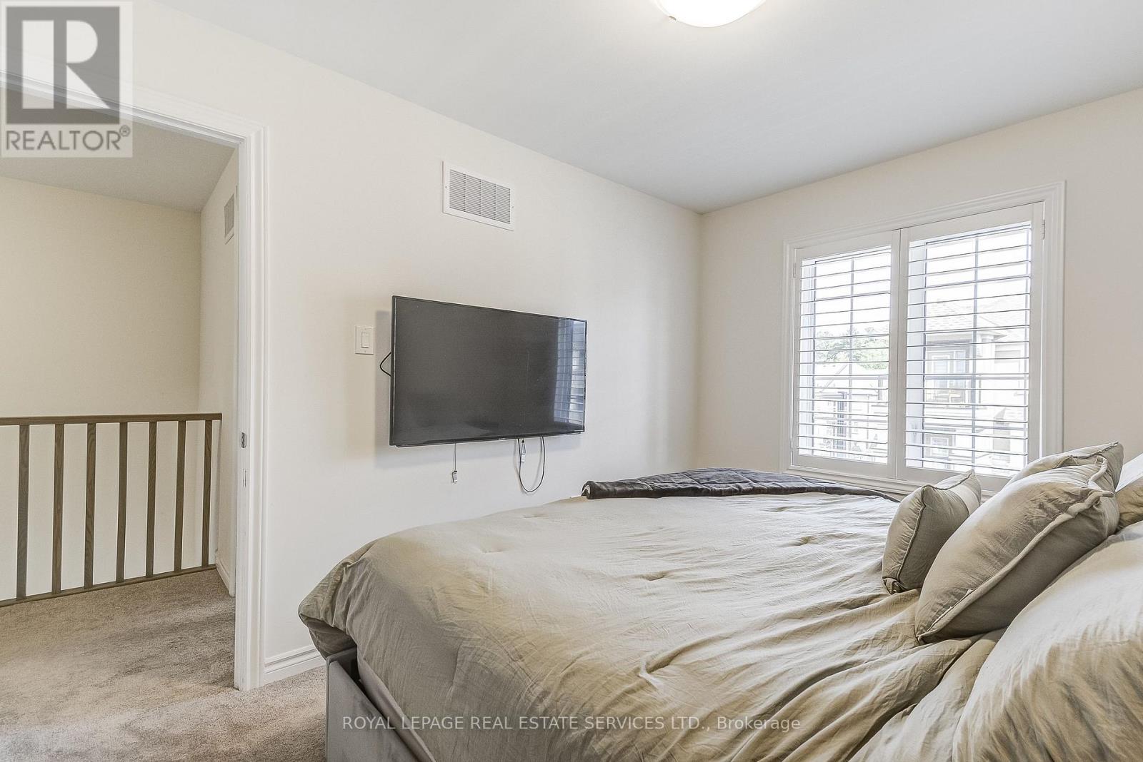 14 - 305 Garner Road W, Hamilton, Ontario  L9G 3K9 - Photo 33 - X12481458