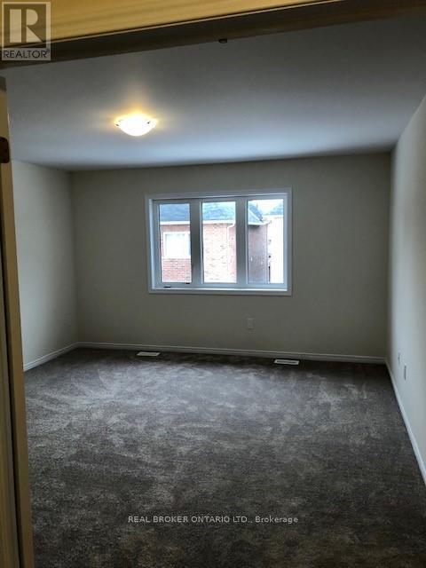 11 Doreen Drive, Thorold, Ontario  L3B 0G7 - Photo 3 - X12481465