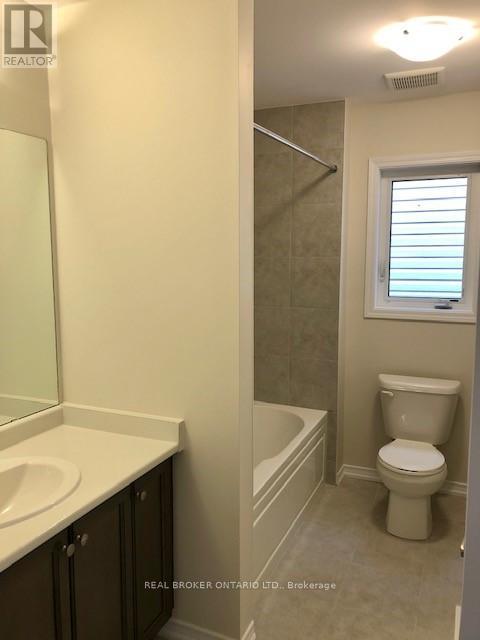 11 Doreen Drive, Thorold, Ontario  L3B 0G7 - Photo 6 - X12481465